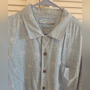 Bermuda Bay 100% Silk Blue Fish Beach Hawaiian Shirt Sz XL Wood Buttons Casual